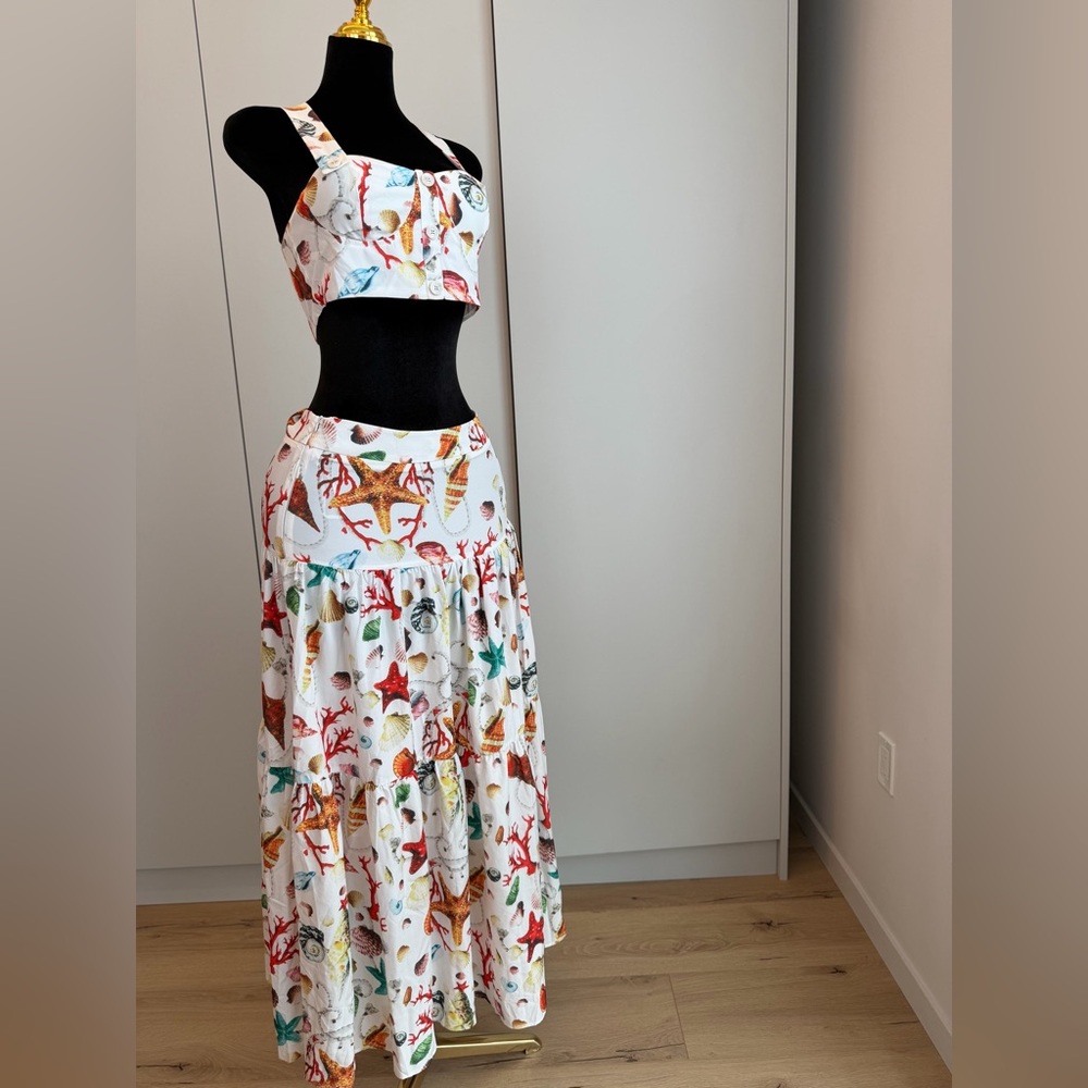 Commense White Skirt Set with Seashell and Coral Print | Coastal Muse - Picture 2 of 5
